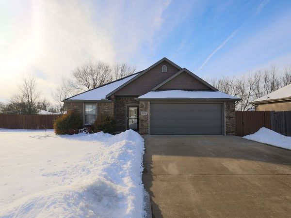 3058 Chelsey Lane, Springdale, AR 72764