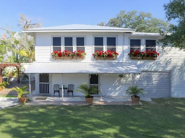 249 Charlotte St, St Augustine, FL 32084