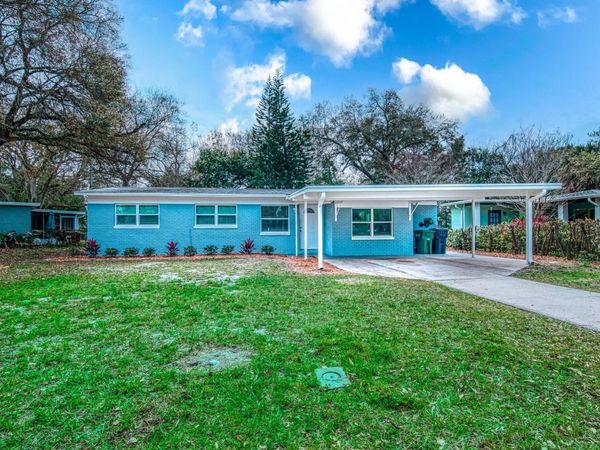 4104 W LAWN AVENUE, TAMPA, FL 33611