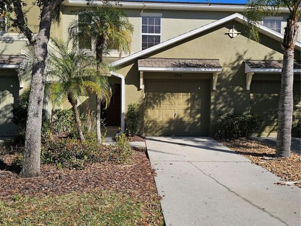 2954 WILLOWLEAF LANE, WESLEY CHAPEL, FL 33544