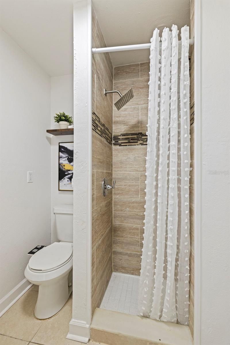 656 59th Street S, Saint Petersburg, FL 33707 Photo