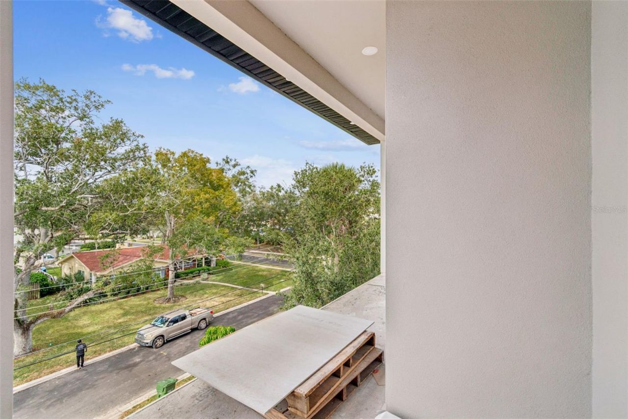 211 S Occident Street, Tampa, FL 33609 Photo