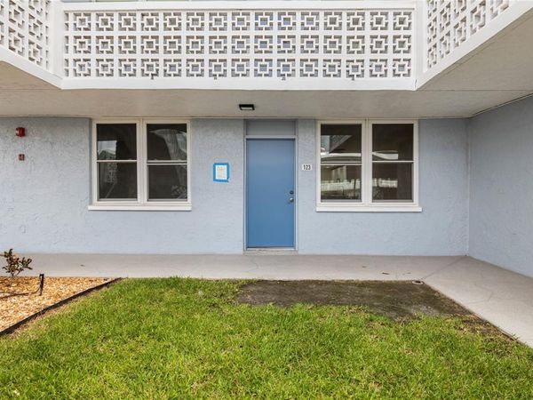 4715 BAY STREET NE, Unit 123, ST PETERSBURG, FL 33703