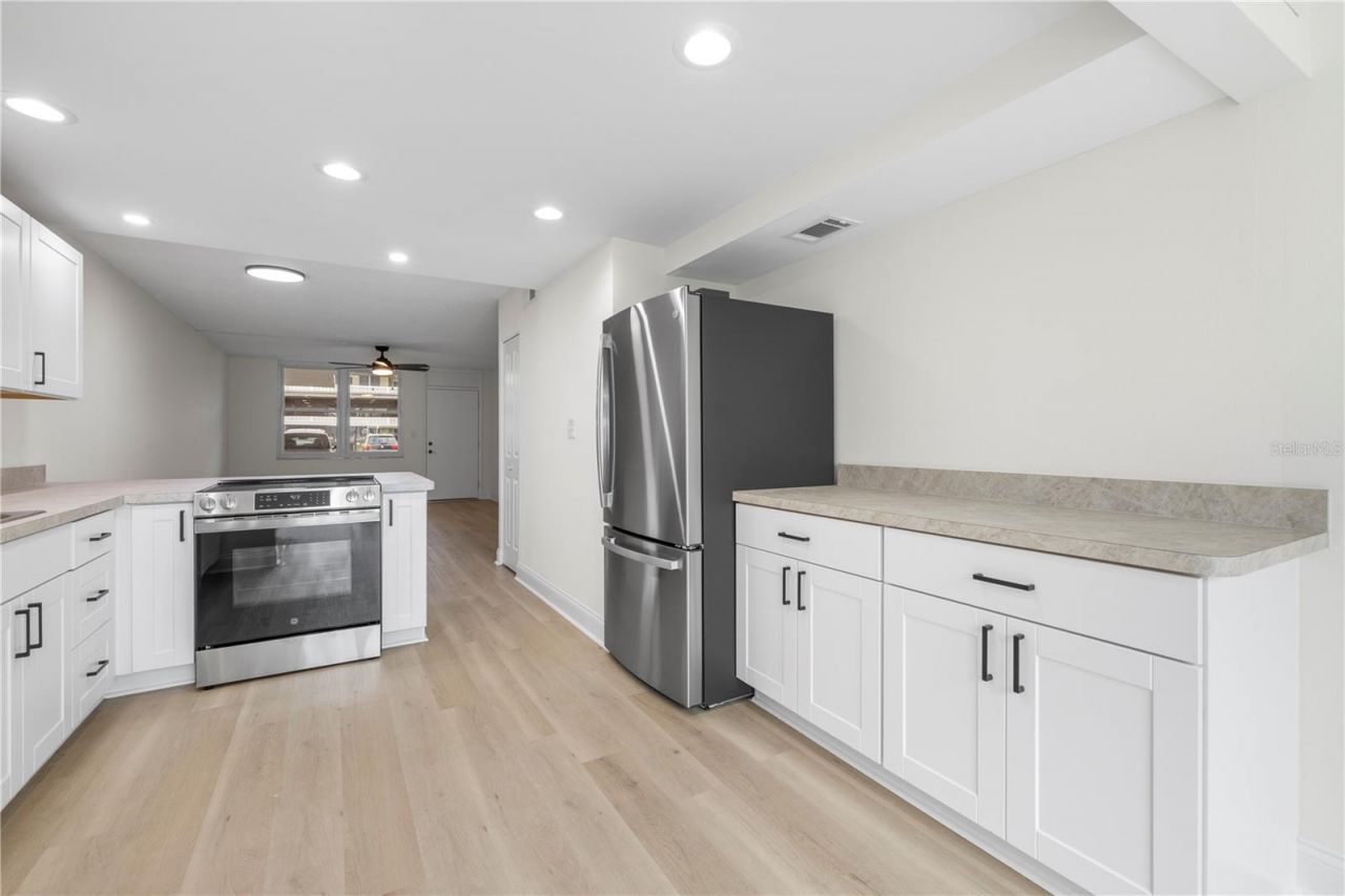 4715 Bay Street Ne, Unit 123, Saint Petersburg, FL 33703 Photo