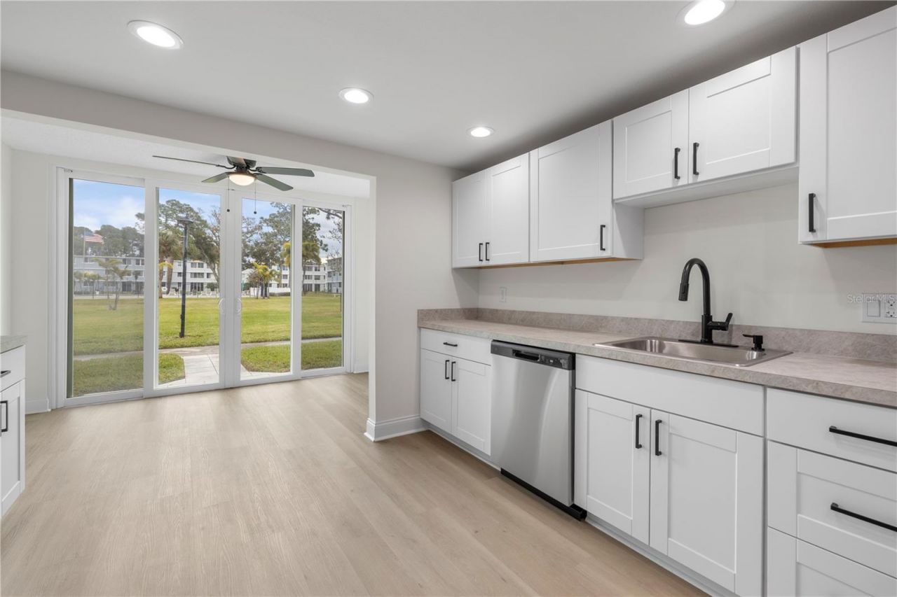 4715 Bay Street Ne, Unit 123, Saint Petersburg, FL 33703 Photo