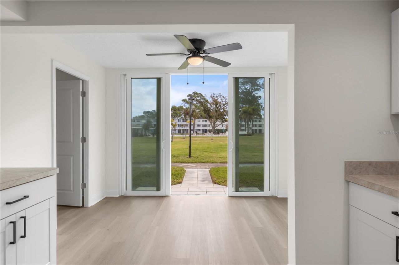 4715 Bay Street Ne, Unit 123, Saint Petersburg, FL 33703 Photo