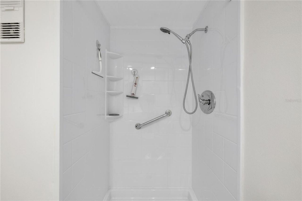 4715 Bay Street Ne, Unit 123, Saint Petersburg, FL 33703 Photo