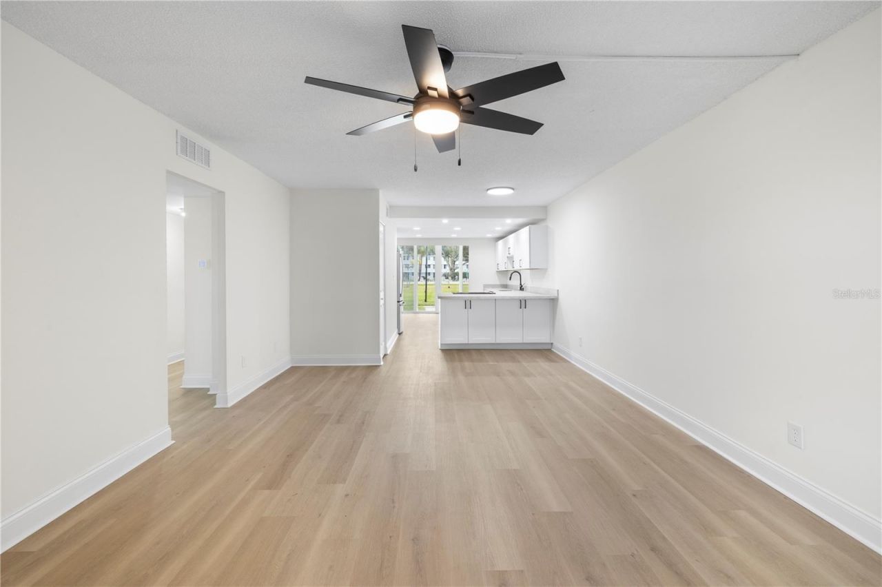 4715 Bay Street Ne, Unit 123, Saint Petersburg, FL 33703 Photo