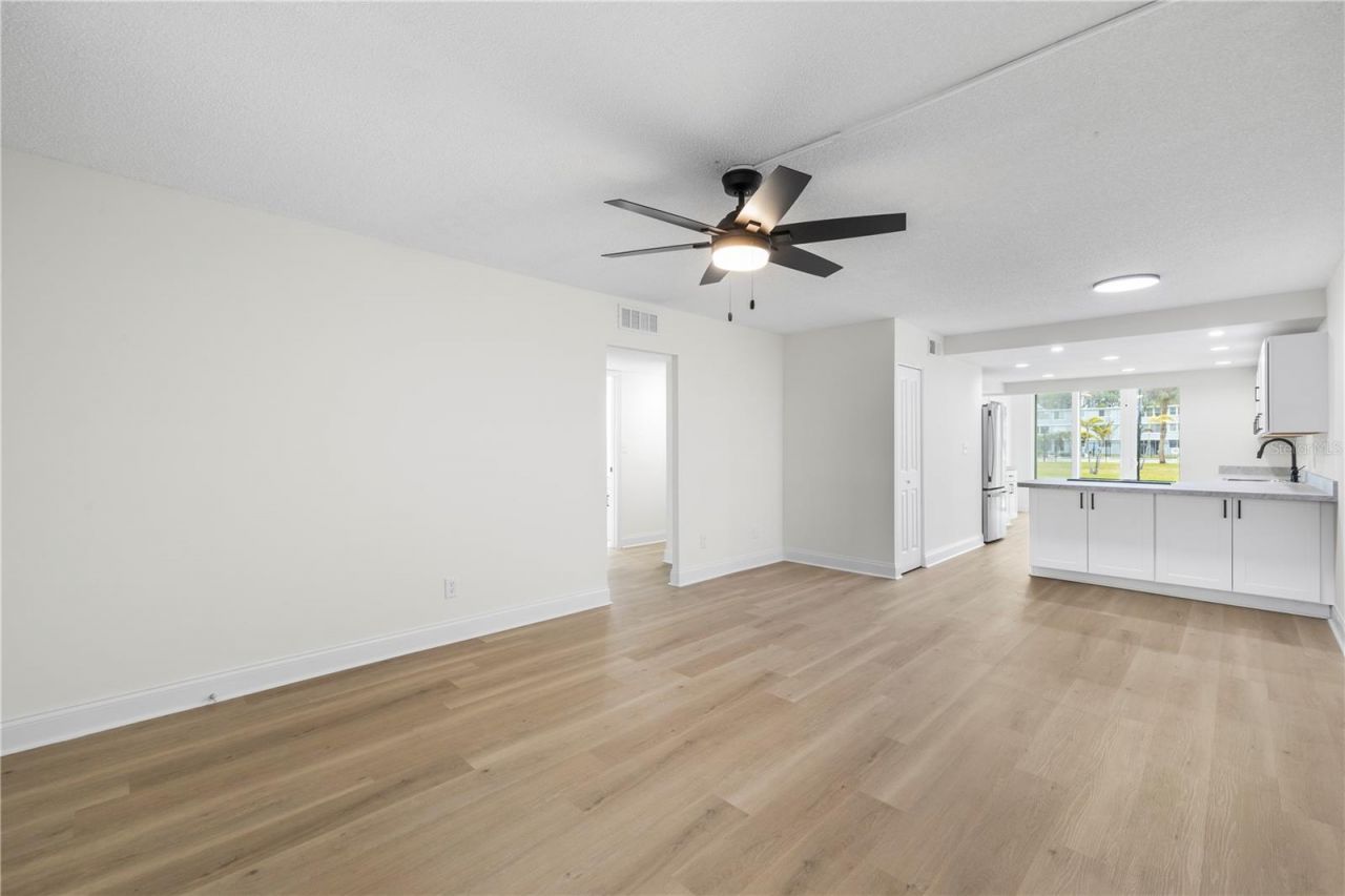 4715 Bay Street Ne, Unit 123, Saint Petersburg, FL 33703 Photo