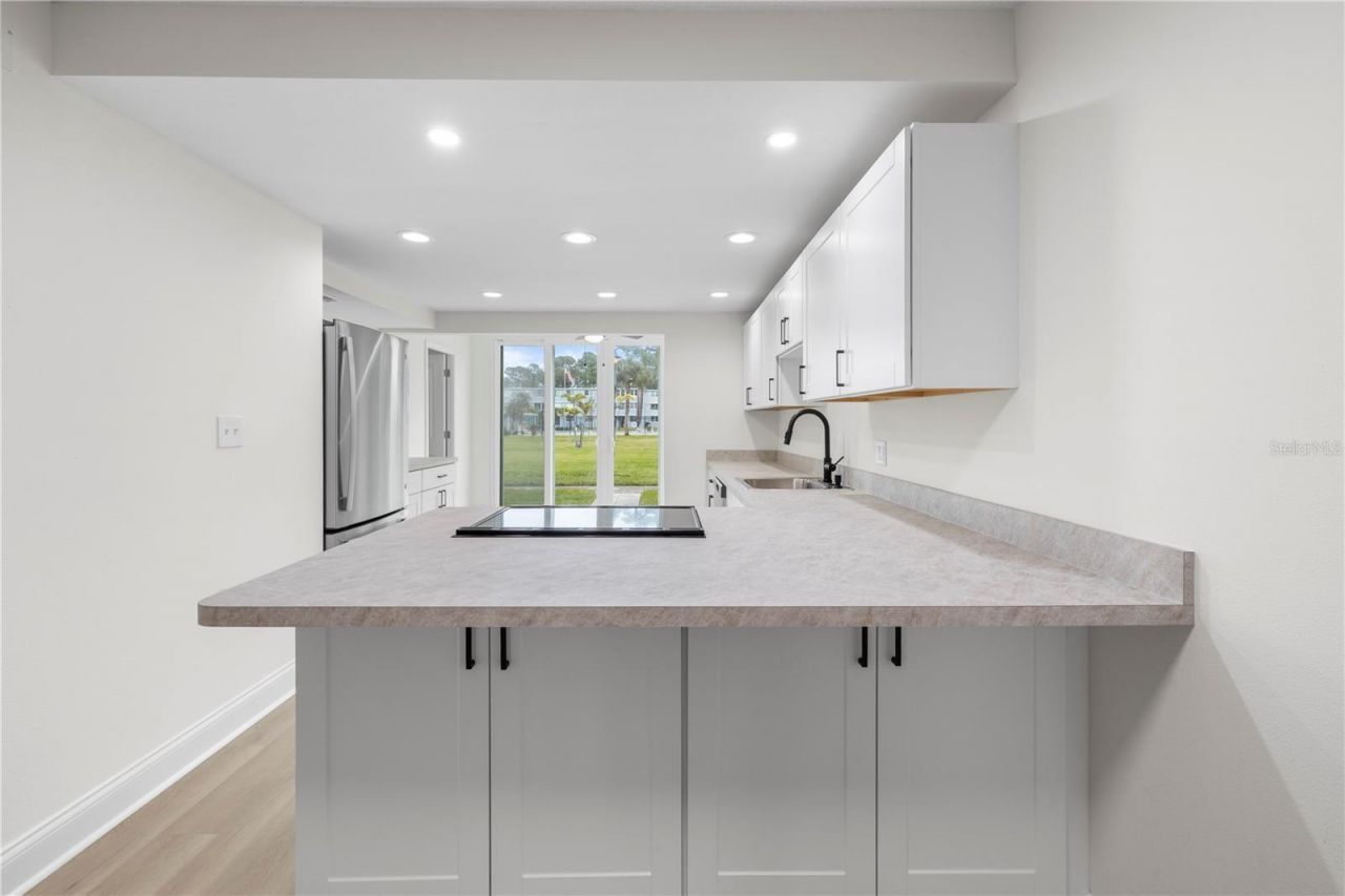 4715 Bay Street Ne, Unit 123, Saint Petersburg, FL 33703 Photo