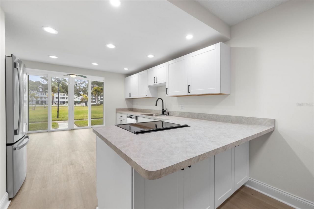 4715 Bay Street Ne, Unit 123, Saint Petersburg, FL 33703 Photo