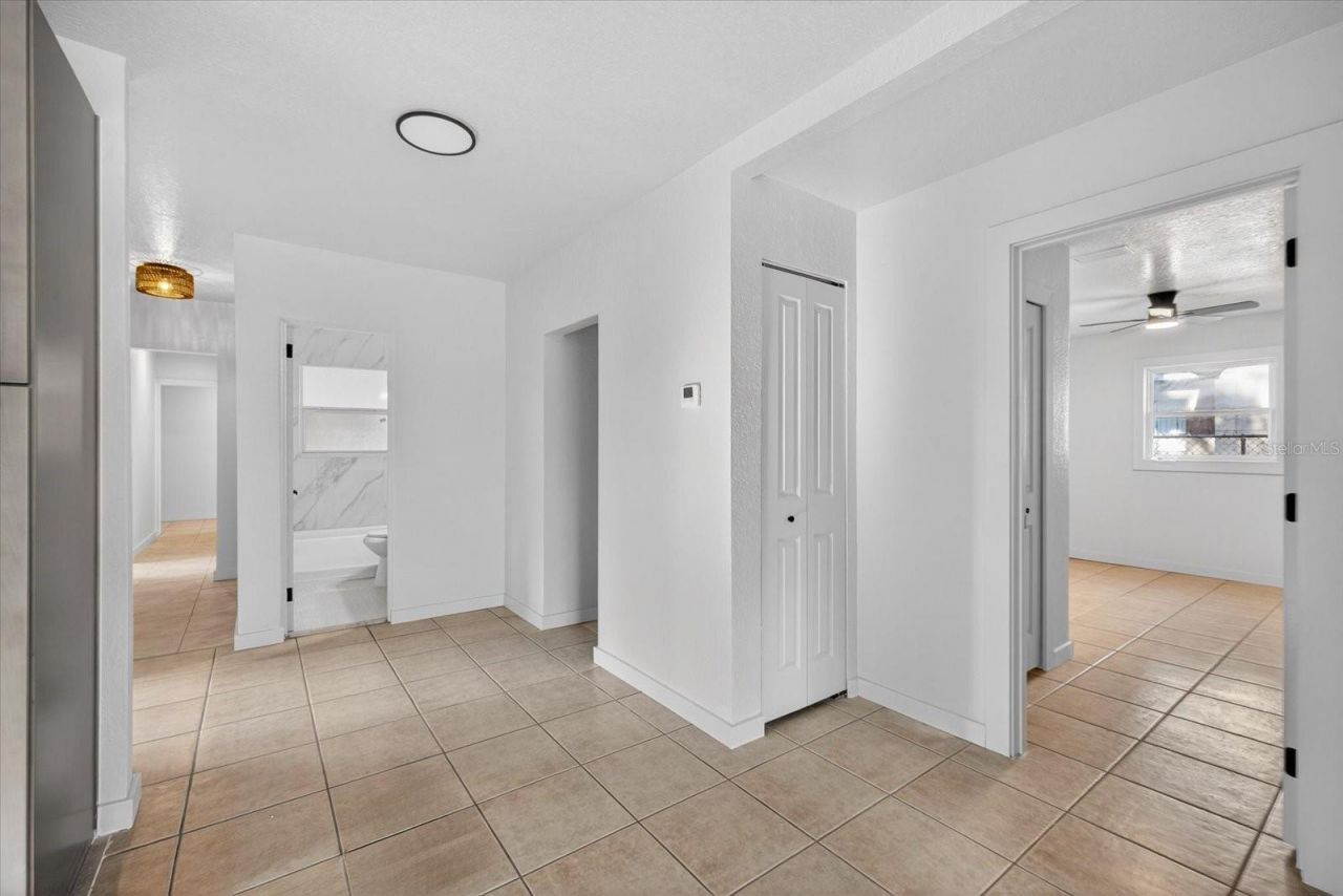 773 W Harbor Drive S, Saint Petersburg, FL 33705 Photo