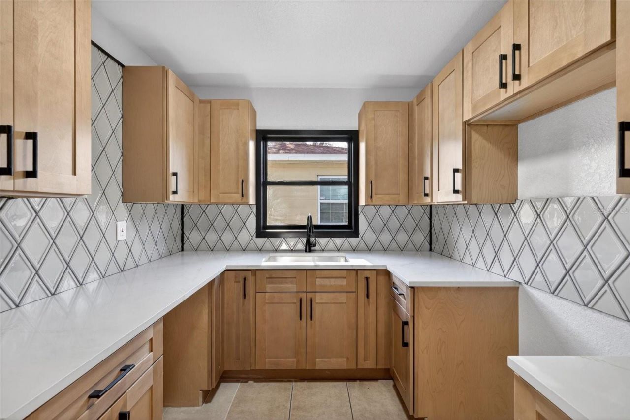 773 W Harbor Drive S, Saint Petersburg, FL 33705 Photo