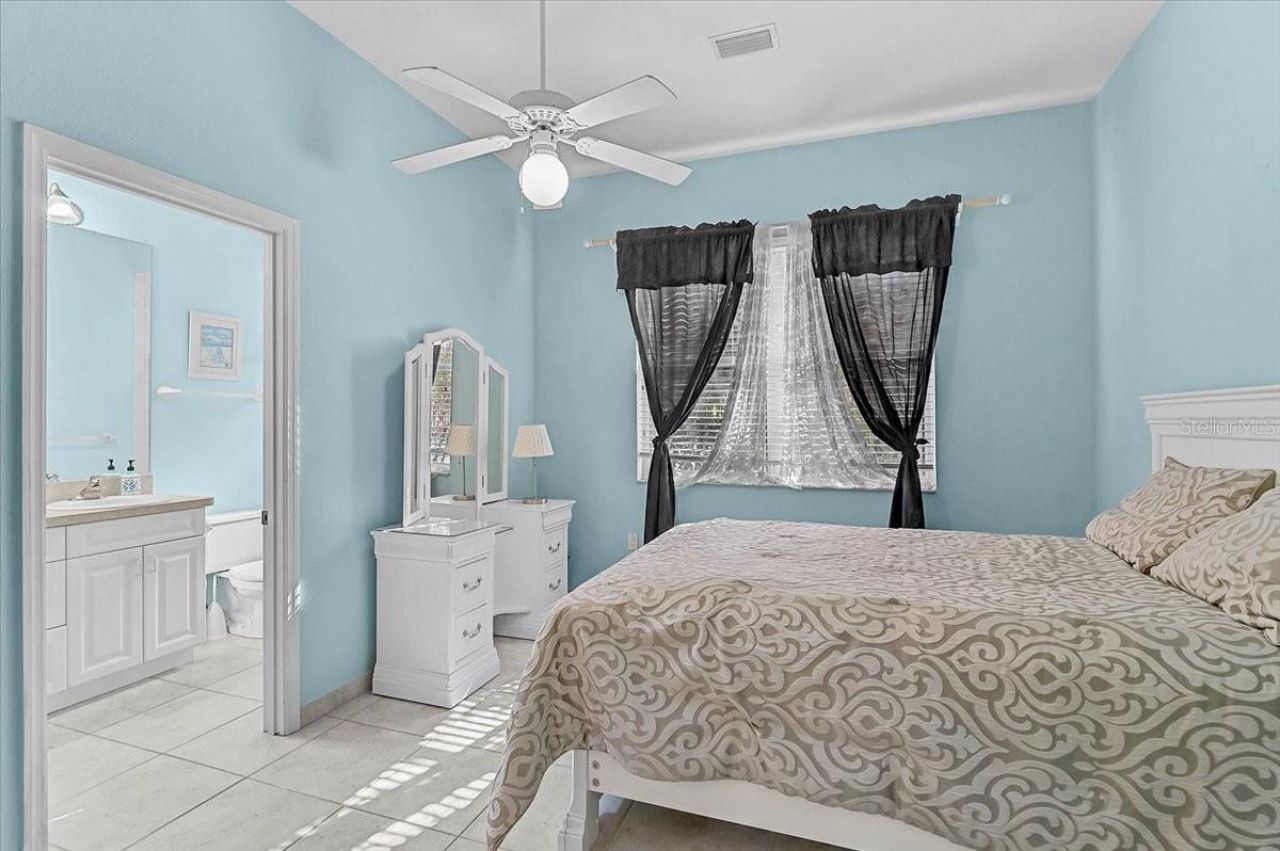 4708 Sweetmeadow Circle, Sarasota, FL 34238 Photo