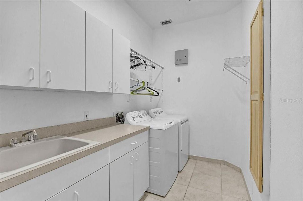 4708 Sweetmeadow Circle, Sarasota, FL 34238 Photo