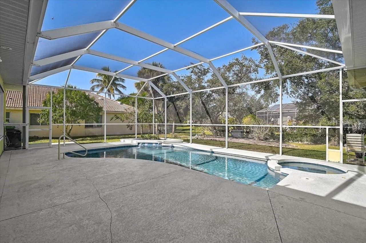 4708 Sweetmeadow Circle, Sarasota, FL 34238 Photo