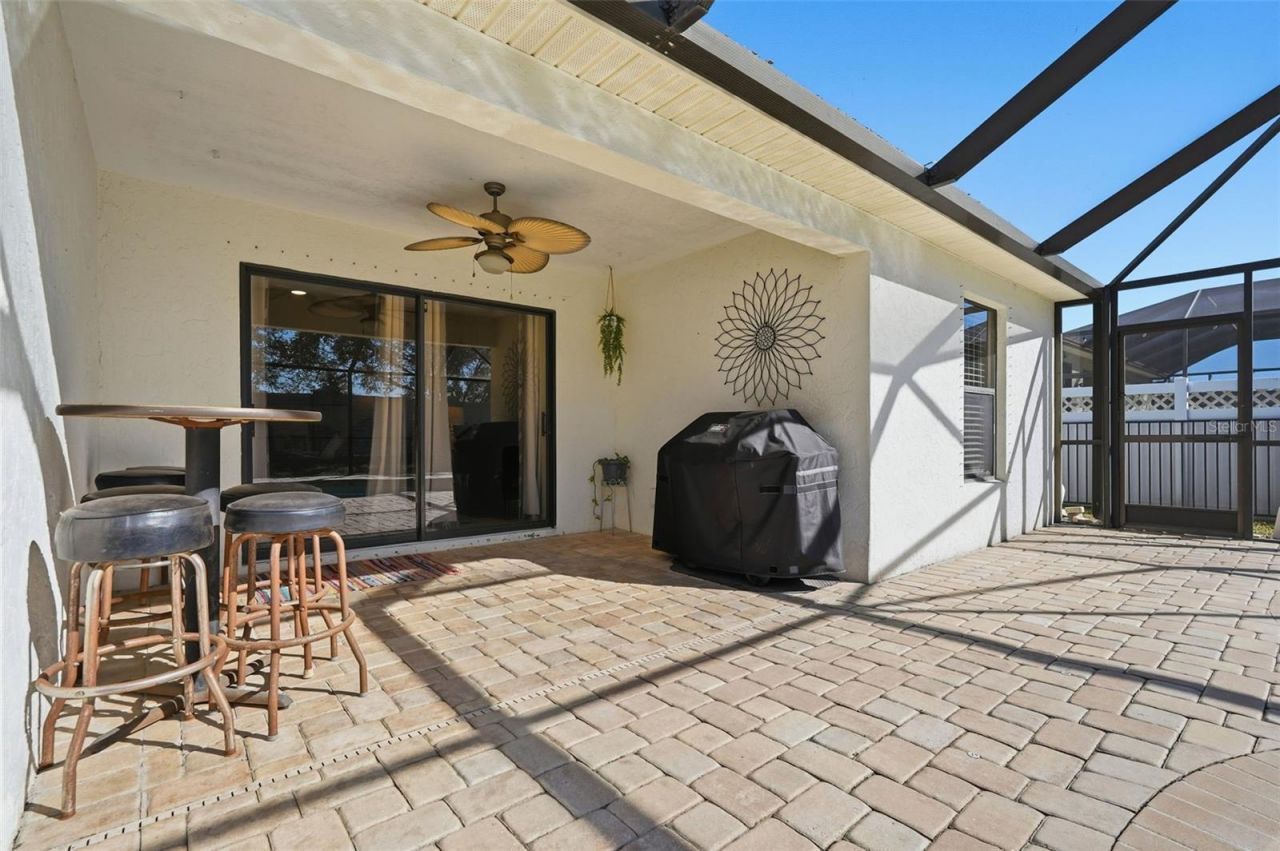 3418 72nd Drive E, Sarasota, FL 34243 Photo