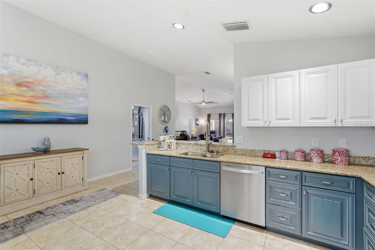 3418 72nd Drive E, Sarasota, FL 34243 Photo