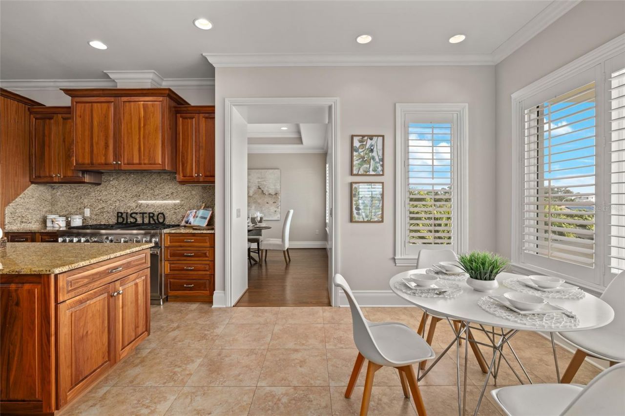 1976 Kansas Avenue Ne, Saint Petersburg, FL 33703 Photo