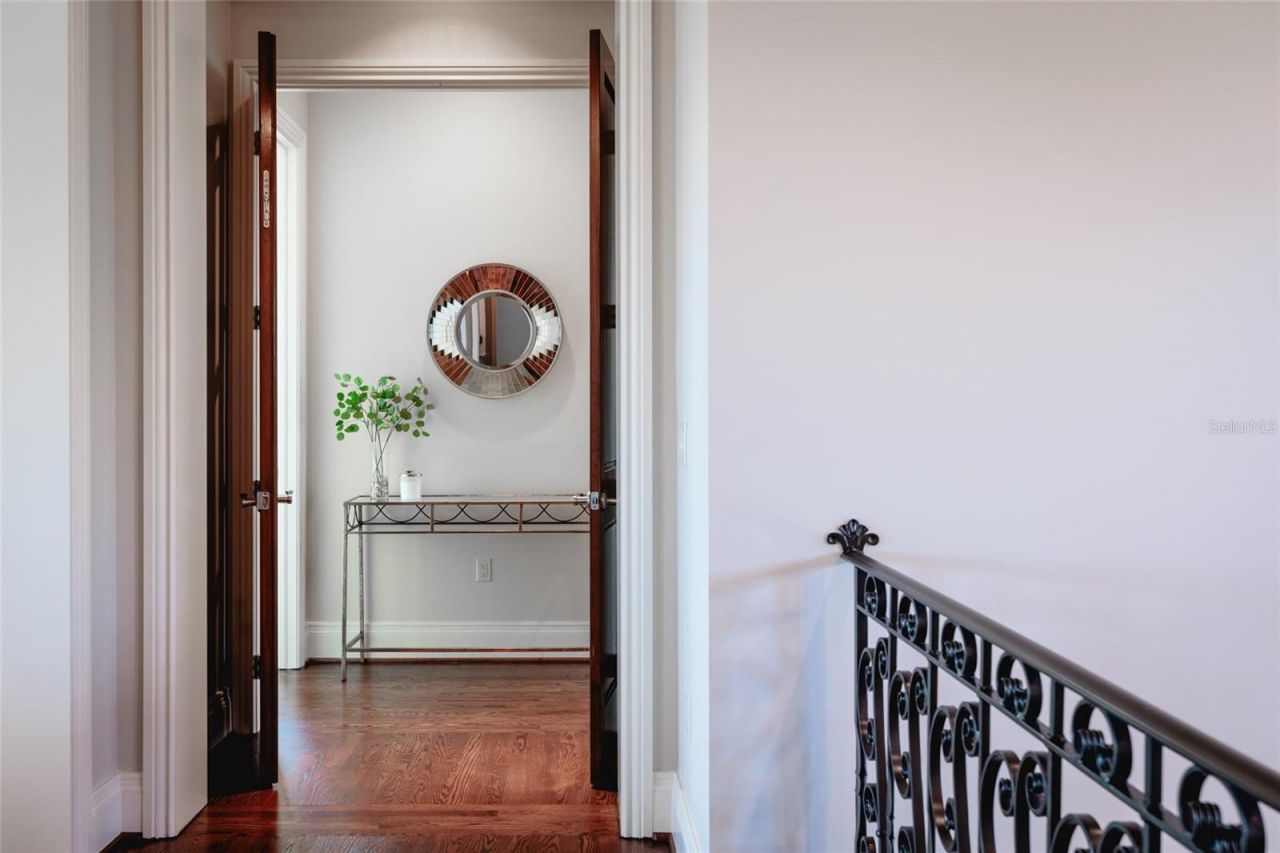 1976 Kansas Avenue Ne, Saint Petersburg, FL 33703 Photo