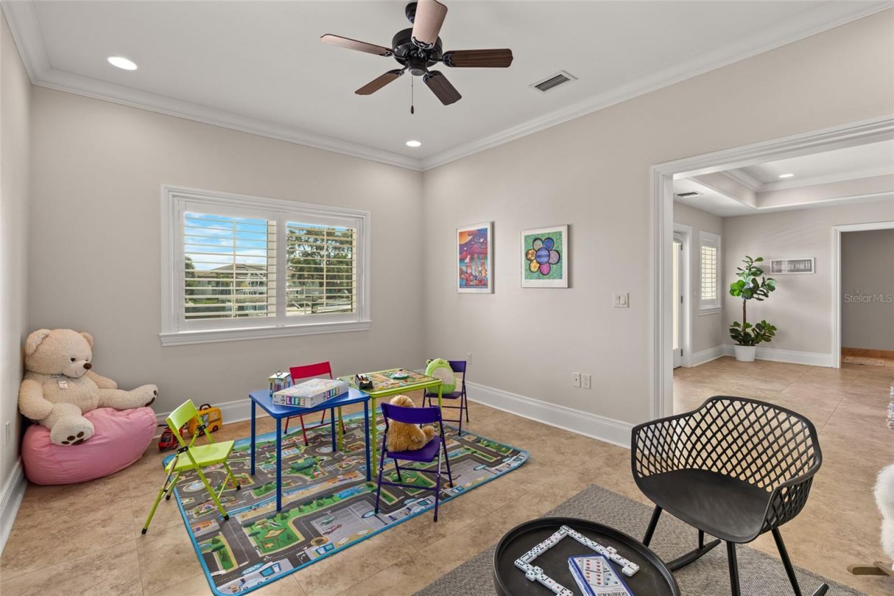 1976 Kansas Avenue Ne, Saint Petersburg, FL 33703 Photo