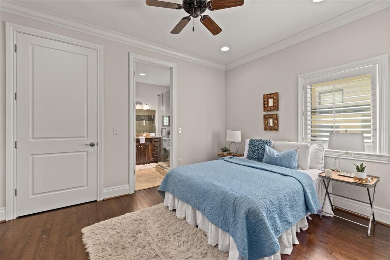 1976 Kansas Avenue Ne, Saint Petersburg, FL 33703 Photo