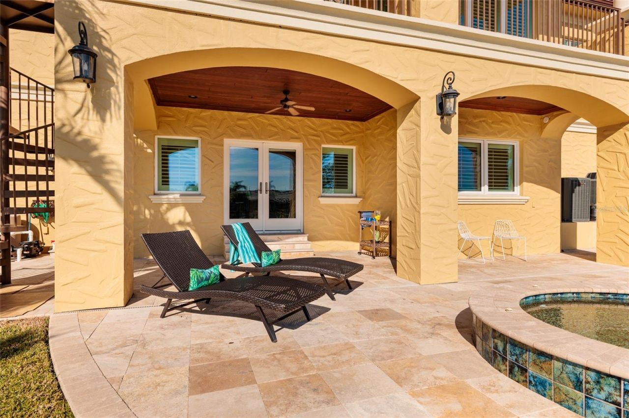 1976 Kansas Avenue Ne, Saint Petersburg, FL 33703 Photo