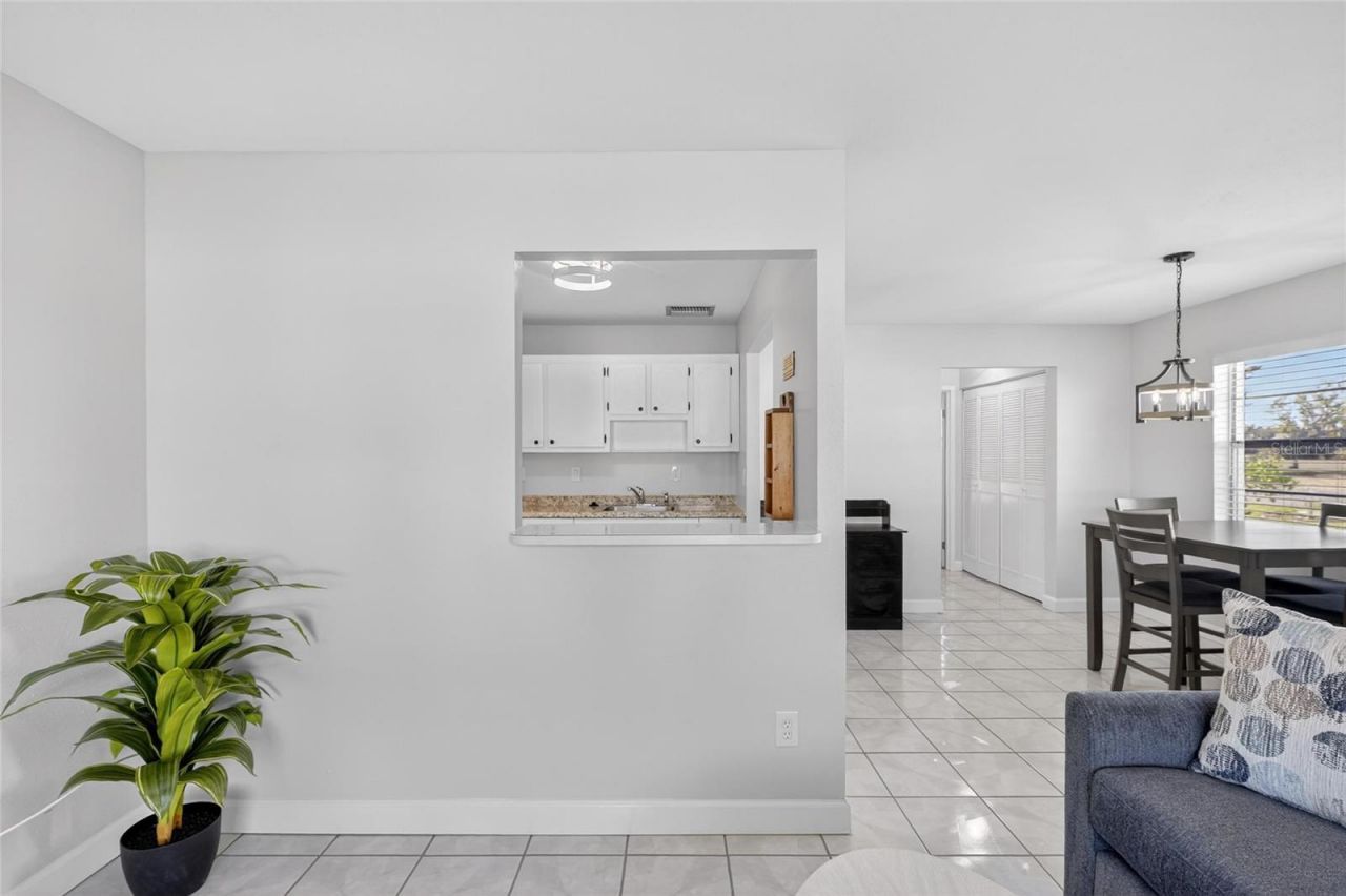 301 Andover Place S, Unit 171, Sun City Center, FL 33573 Photo