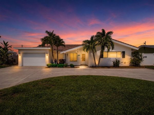 2220 E VINA DEL MAR BOULEVARD, ST PETE BEACH, FL 33706