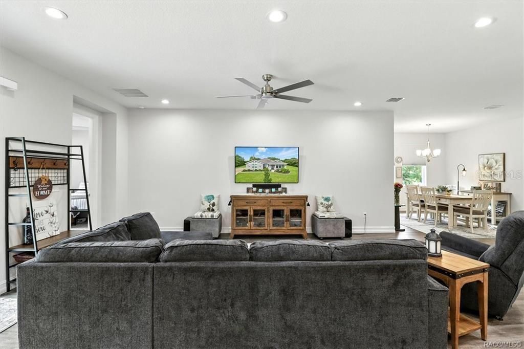 1136 N Cherry Pop Drive, Hernando, FL 34442 Photo