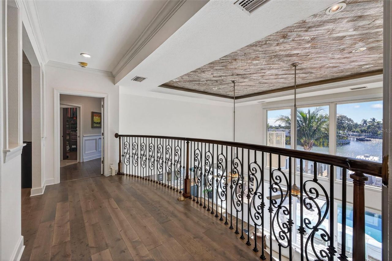 3796 42nd Avenue S, Saint Petersburg, FL 33711 Photo