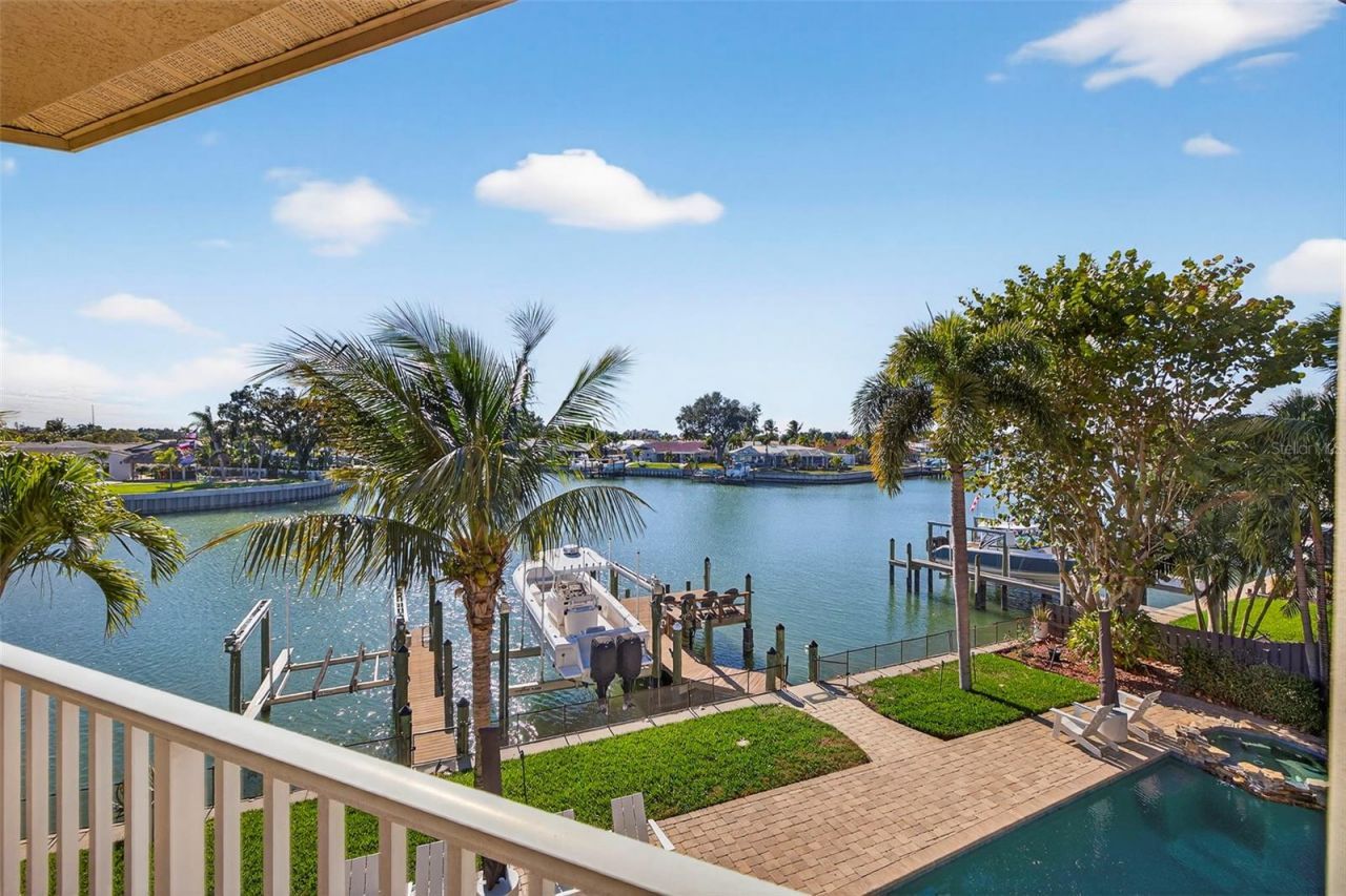 3796 42nd Avenue S, Saint Petersburg, FL 33711 Photo