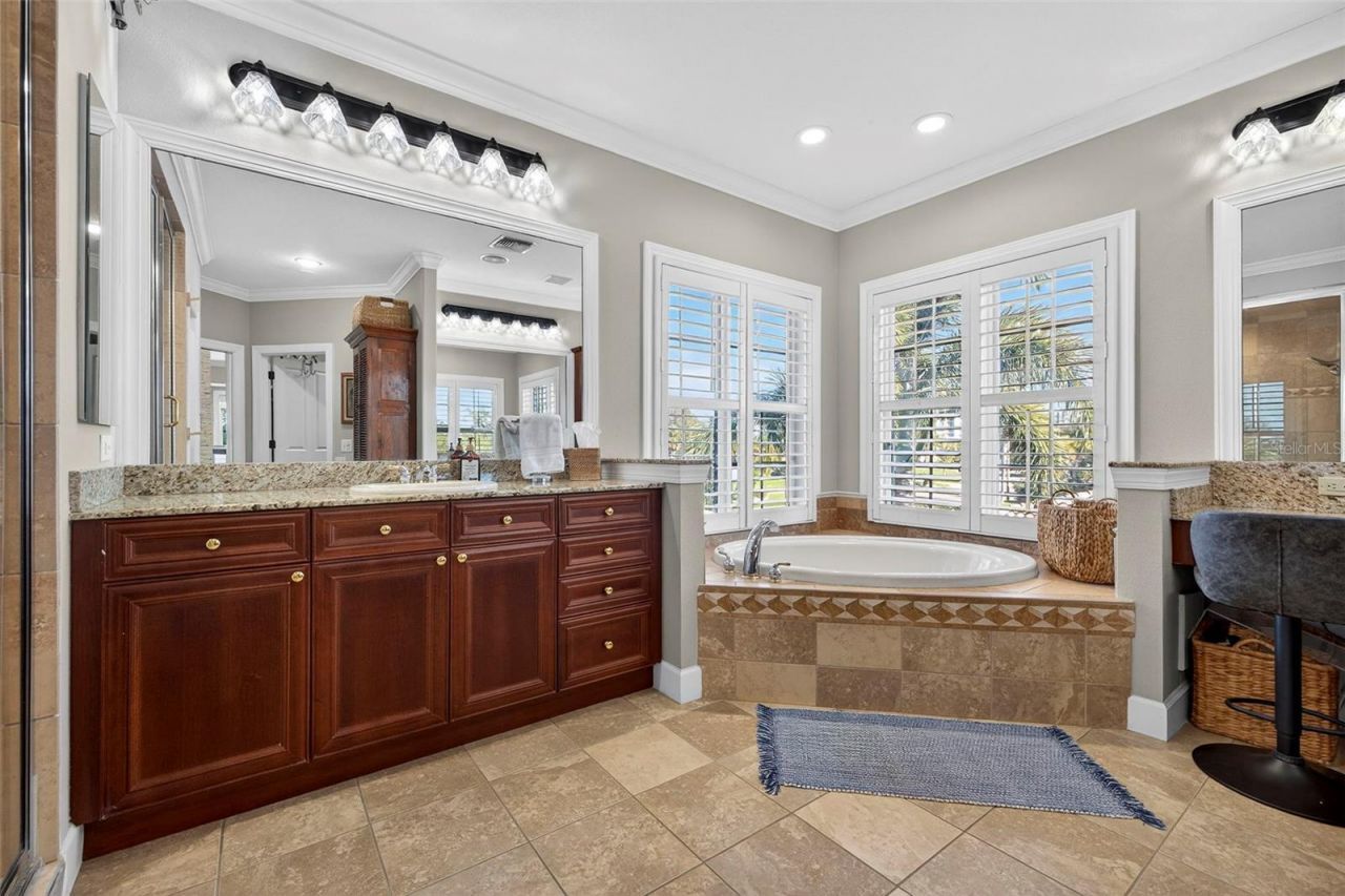 3796 42nd Avenue S, Saint Petersburg, FL 33711 Photo