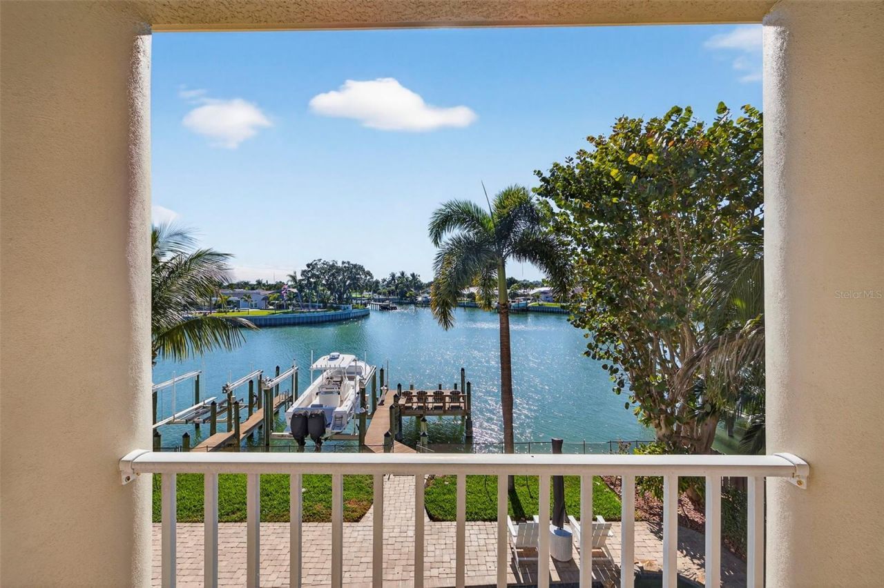 3796 42nd Avenue S, Saint Petersburg, FL 33711 Photo