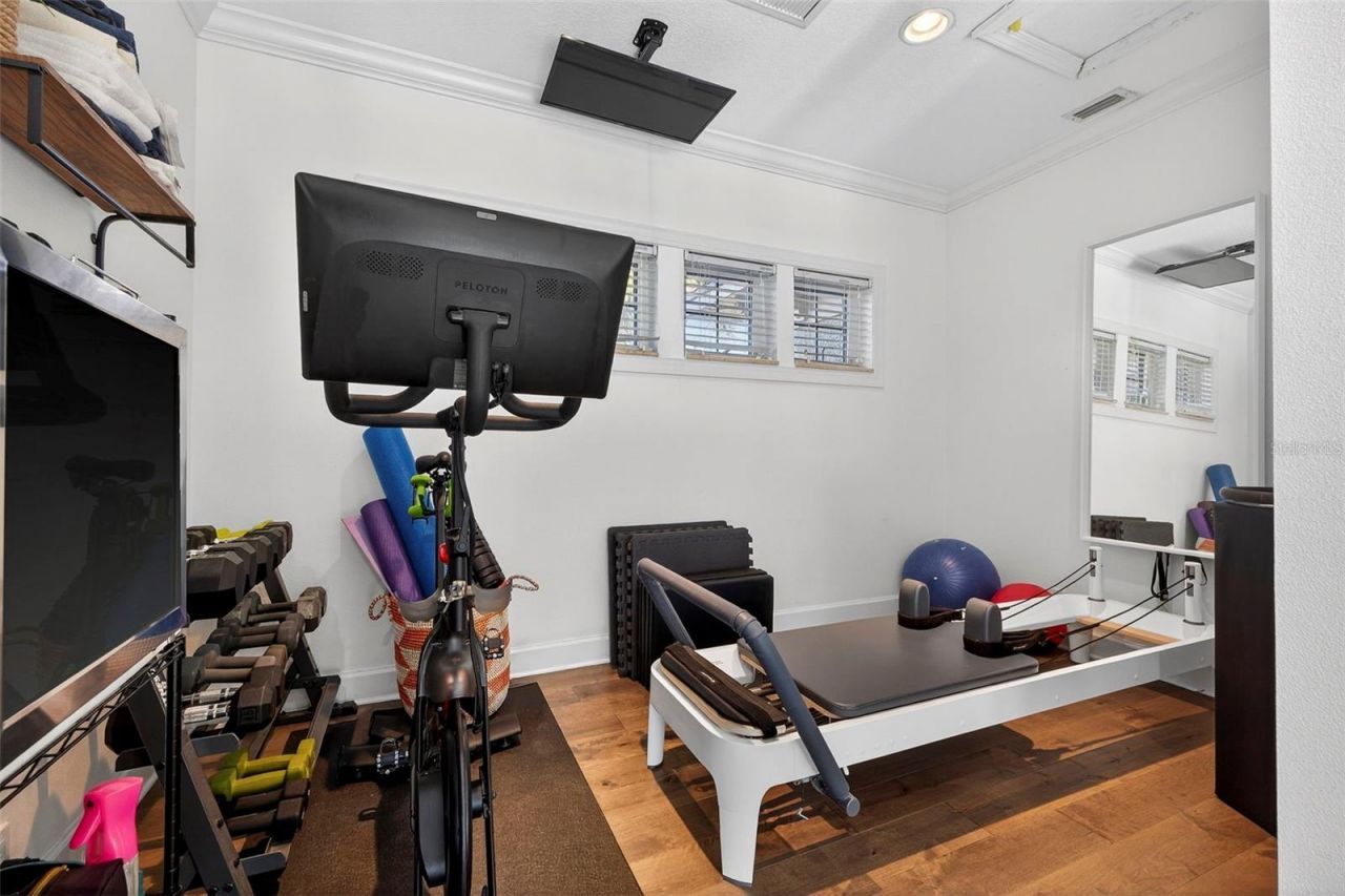 3796 42nd Avenue S, Saint Petersburg, FL 33711 Photo