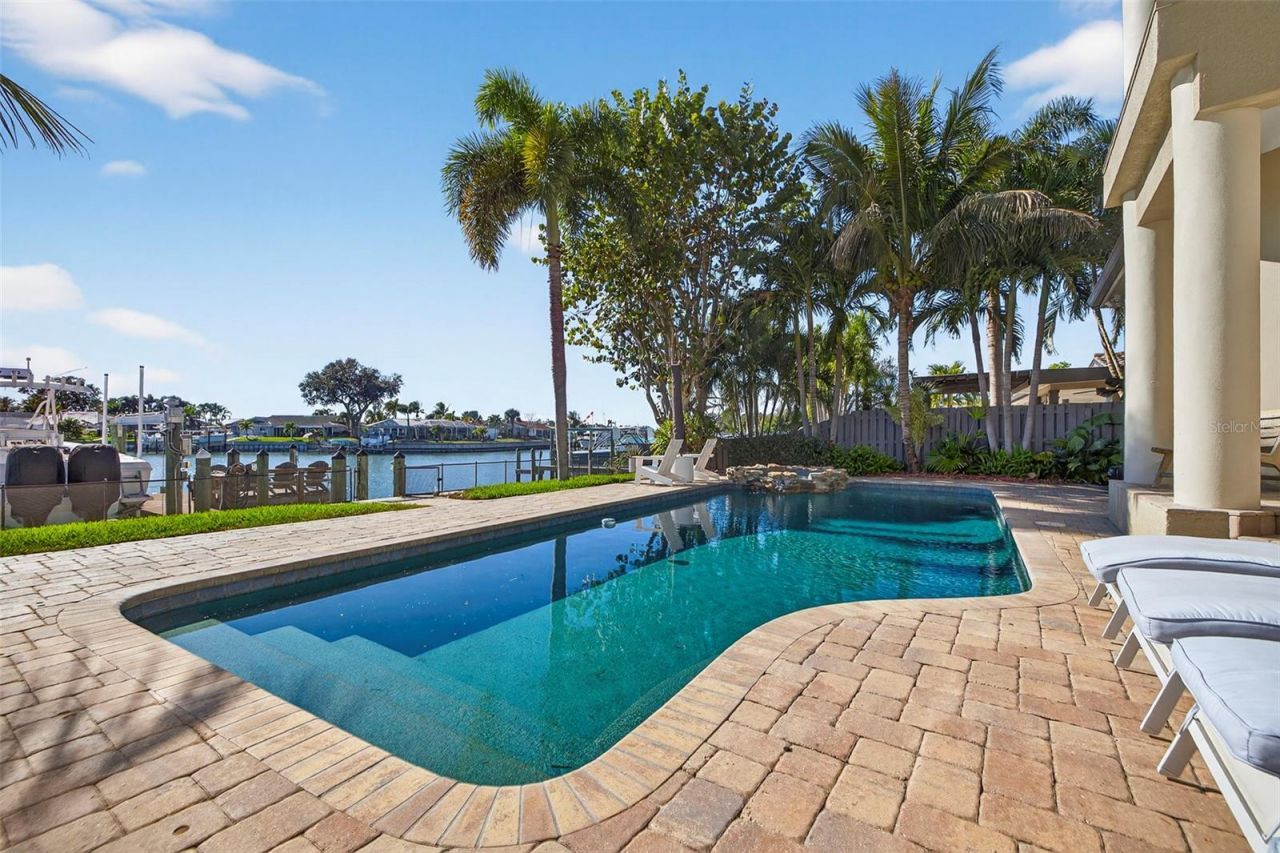 3796 42nd Avenue S, Saint Petersburg, FL 33711 Photo