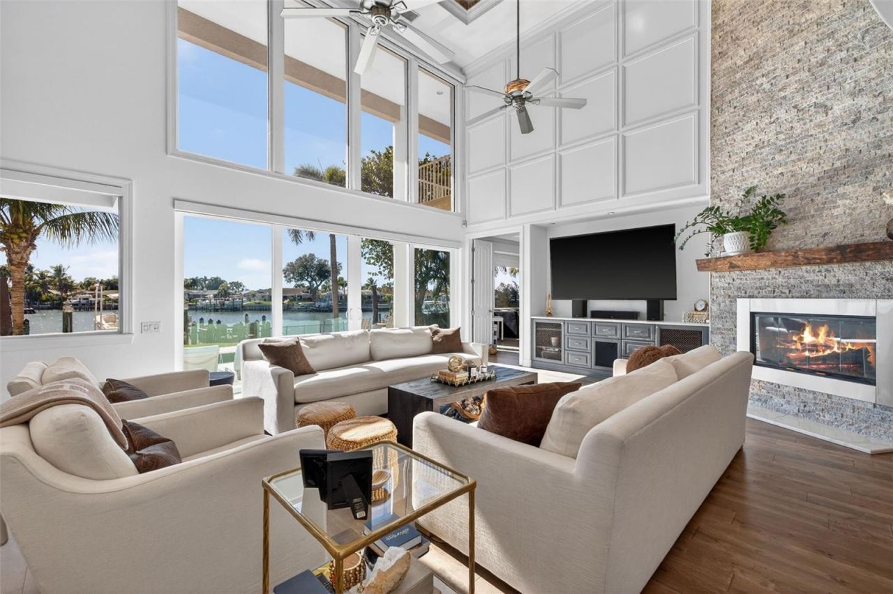 3796 42nd Avenue S, Saint Petersburg, FL 33711 Photo