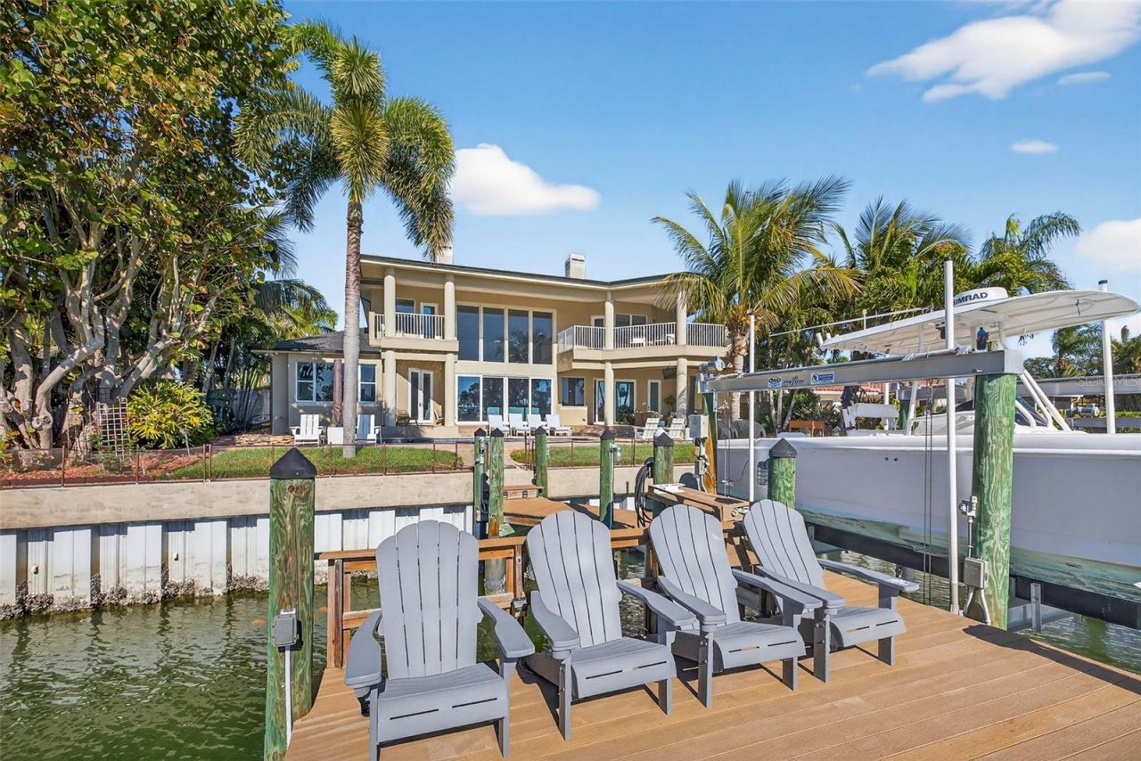 3796 42nd Avenue S, Saint Petersburg, FL 33711 Photo