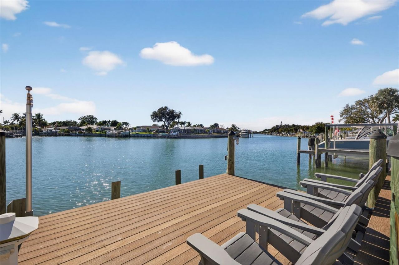 3796 42nd Avenue S, Saint Petersburg, FL 33711 Photo