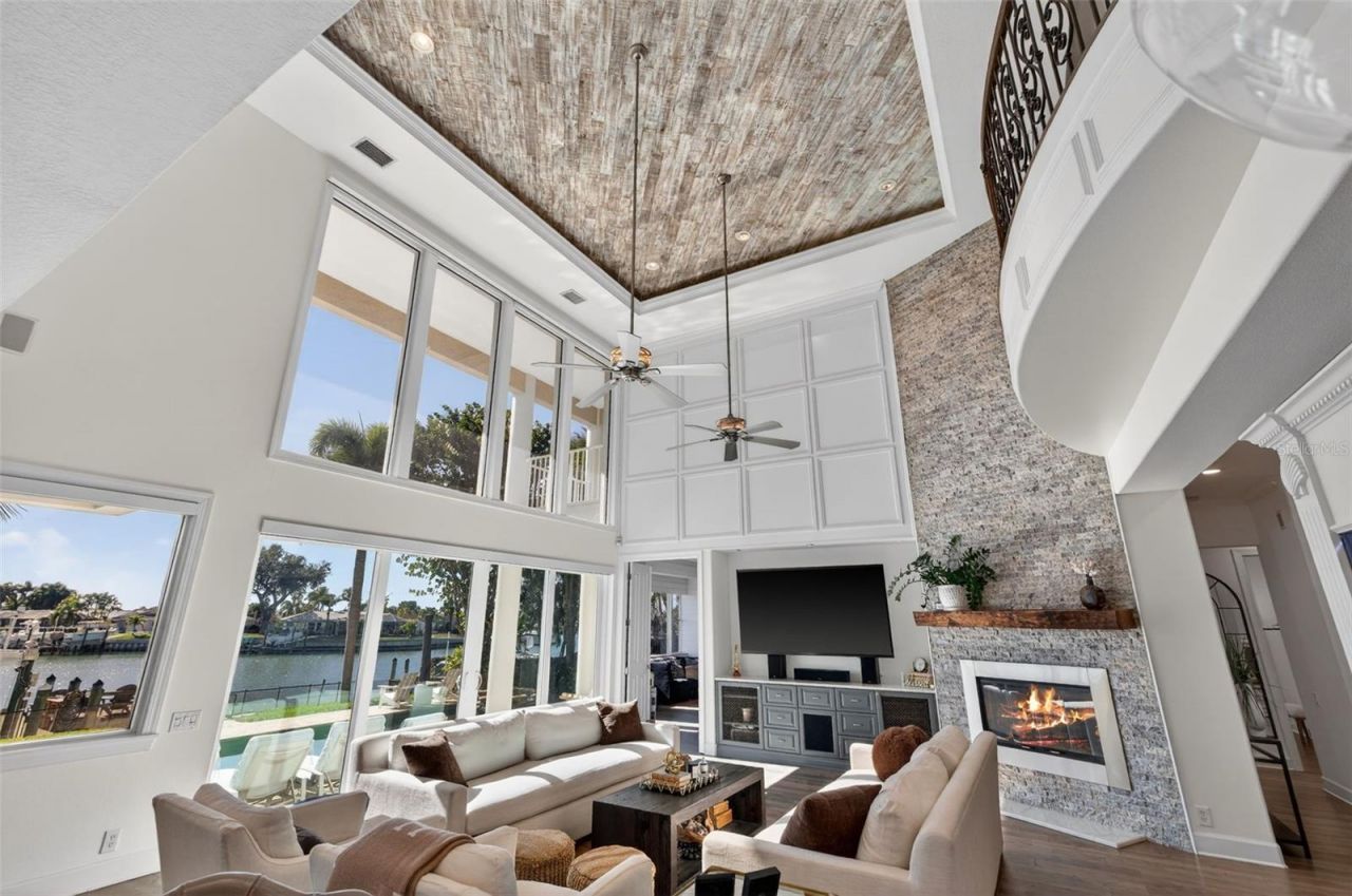 3796 42nd Avenue S, Saint Petersburg, FL 33711 Photo