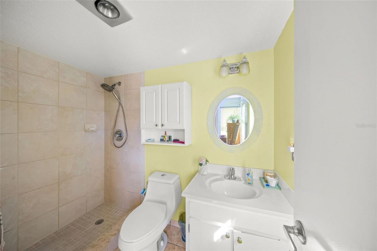 7193 W Country Club Drive N, Unit 237, Sarasota, FL 34243 Photo