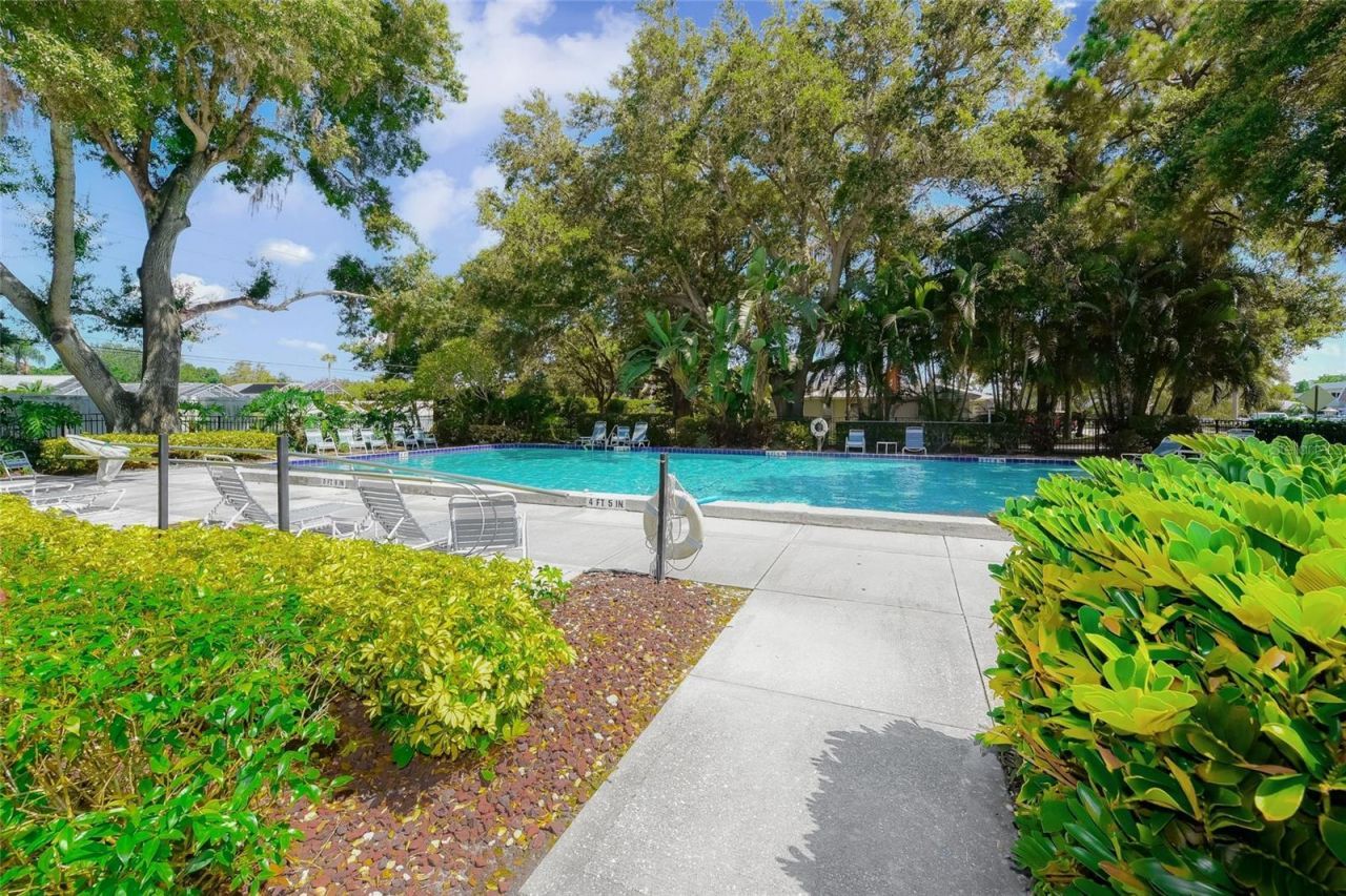 7193 W Country Club Drive N, Unit 237, Sarasota, FL 34243 Photo