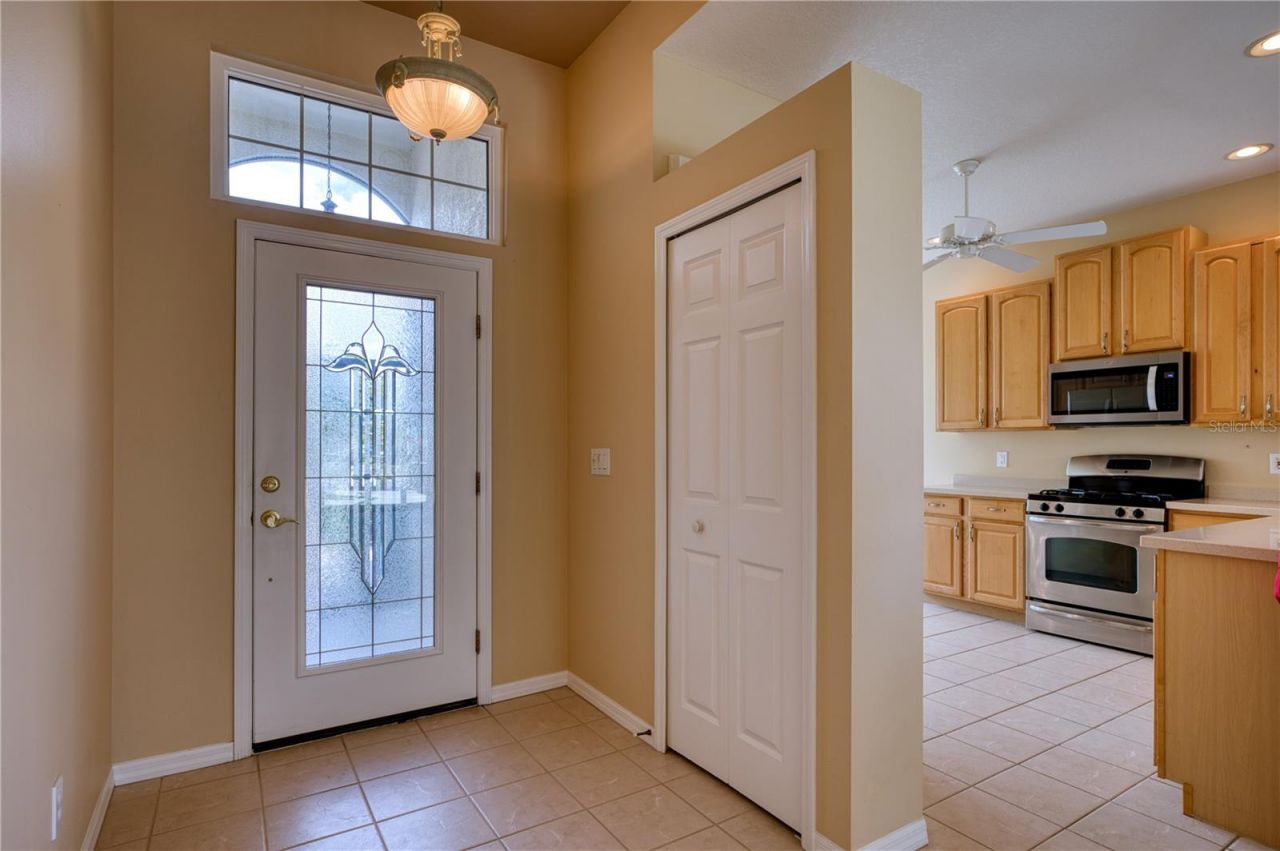 8025 Stirling Falls Circle, Sarasota, FL 34243 Photo