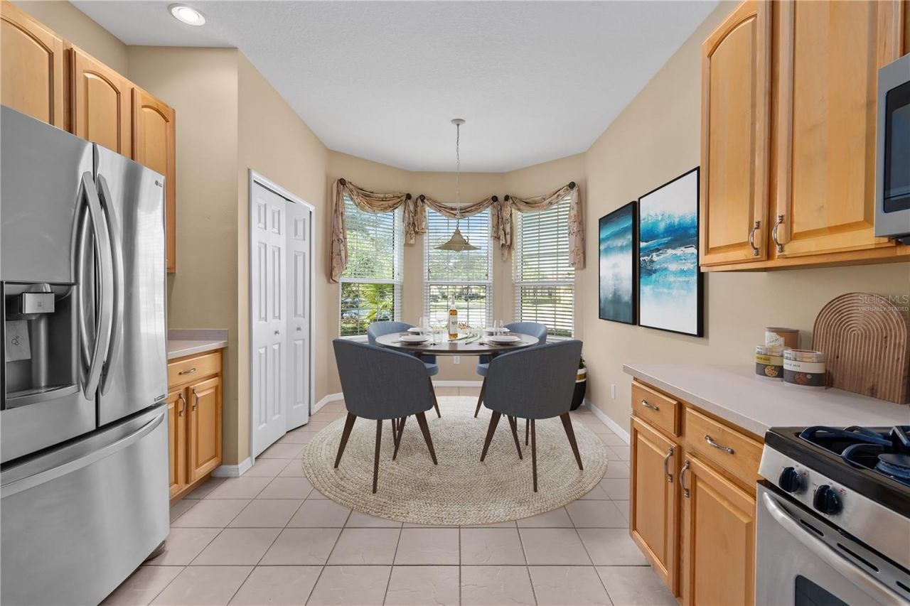 8025 Stirling Falls Circle, Sarasota, FL 34243 Photo