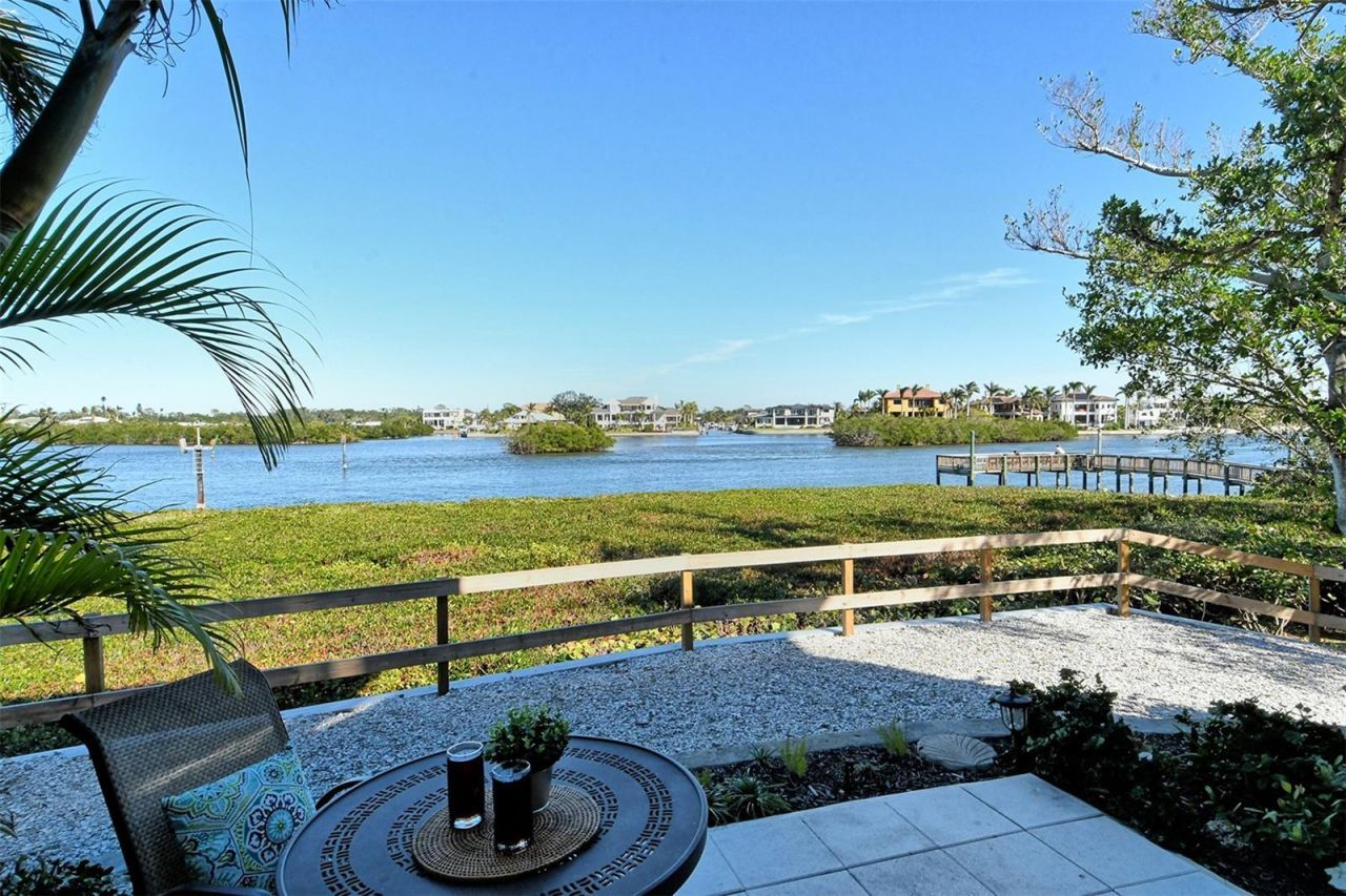 6047 E Peppertree Way, Unit 224, Sarasota, FL 34242 Photo