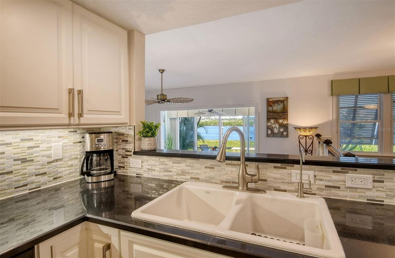 6047 E Peppertree Way, Unit 224, Sarasota, FL 34242 Photo