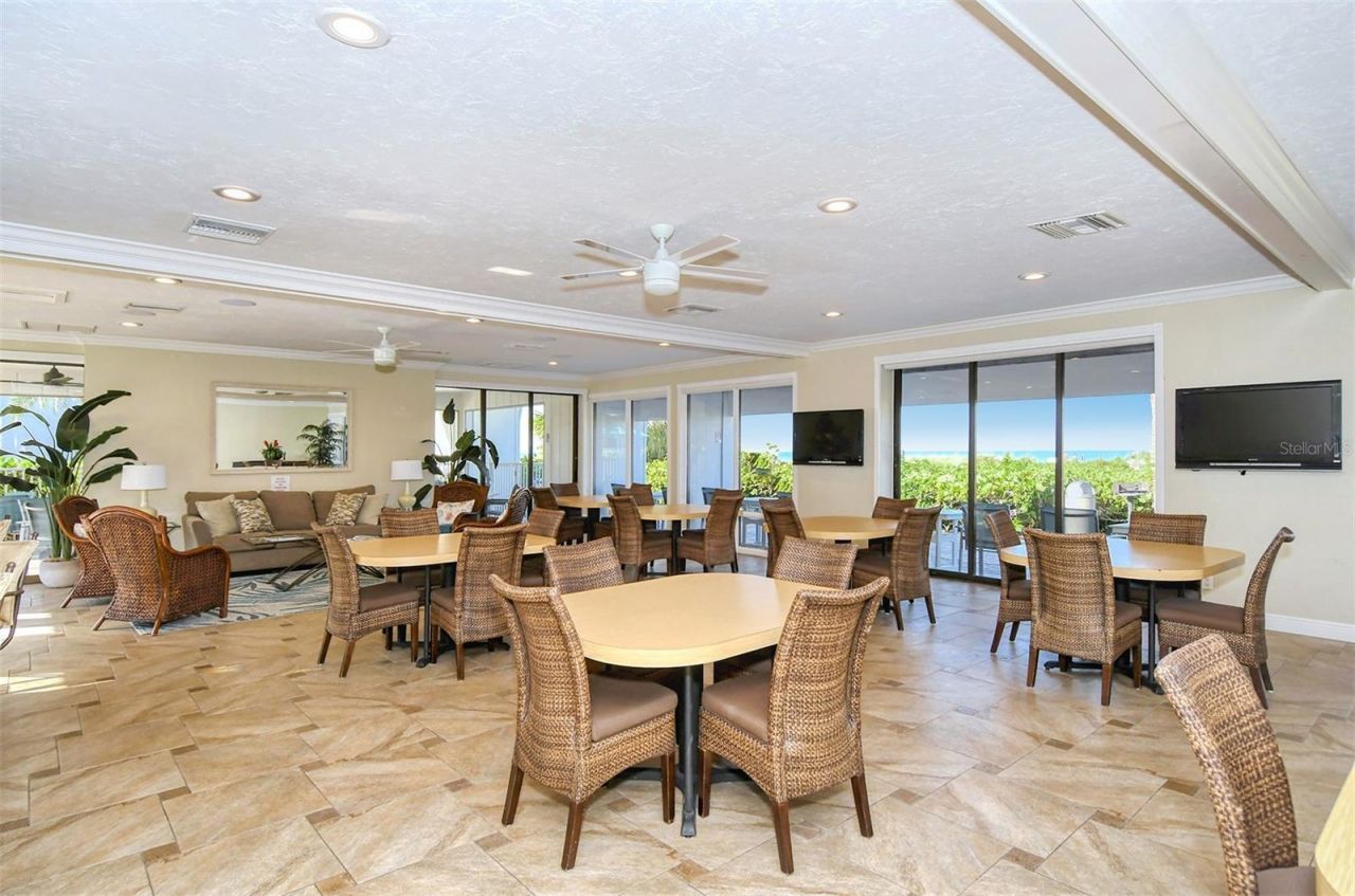 6047 E Peppertree Way, Unit 224, Sarasota, FL 34242 Photo