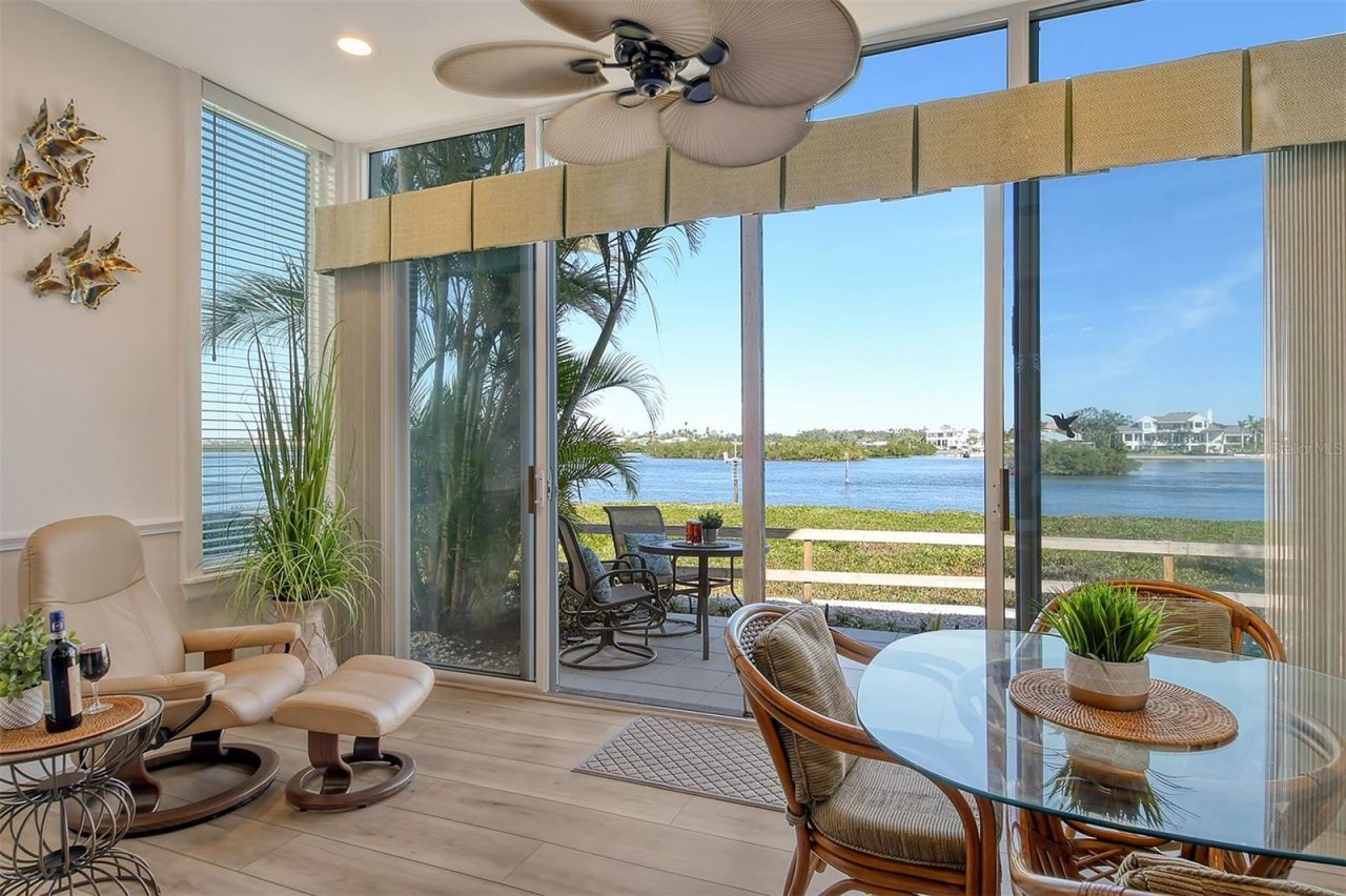 6047 E Peppertree Way, Unit 224, Sarasota, FL 34242 Photo