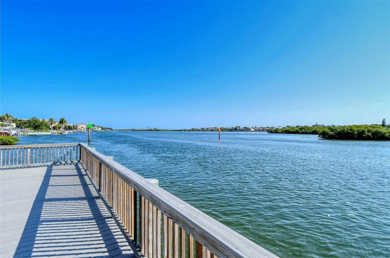 6047 E Peppertree Way, Unit 224, Sarasota, FL 34242 Photo