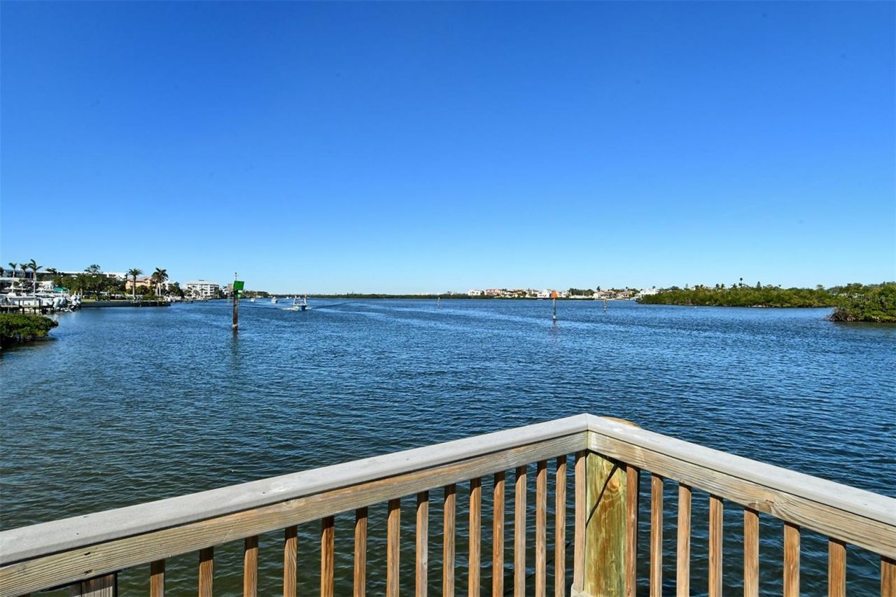 6047 E Peppertree Way, Unit 224, Sarasota, FL 34242 Photo